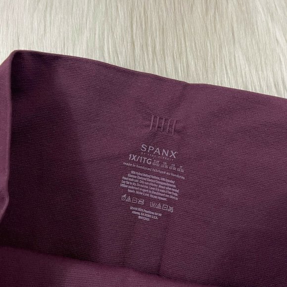 Spanx Plus Size 1X Maroon Wine Look At Me Now Cropped‎ Leggings Pant - Picture 6 of 8